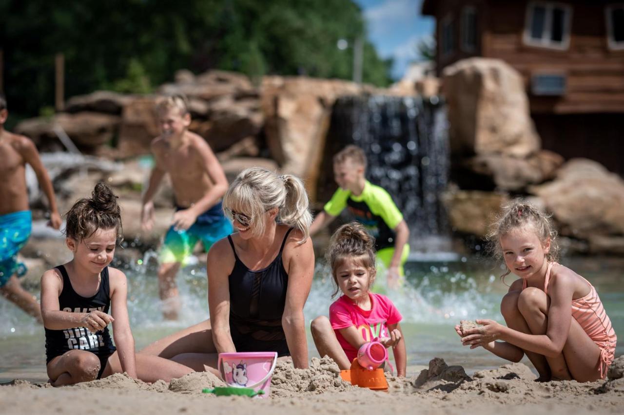 Natura Treescape Resort Уисконсин Делс Екстериор снимка