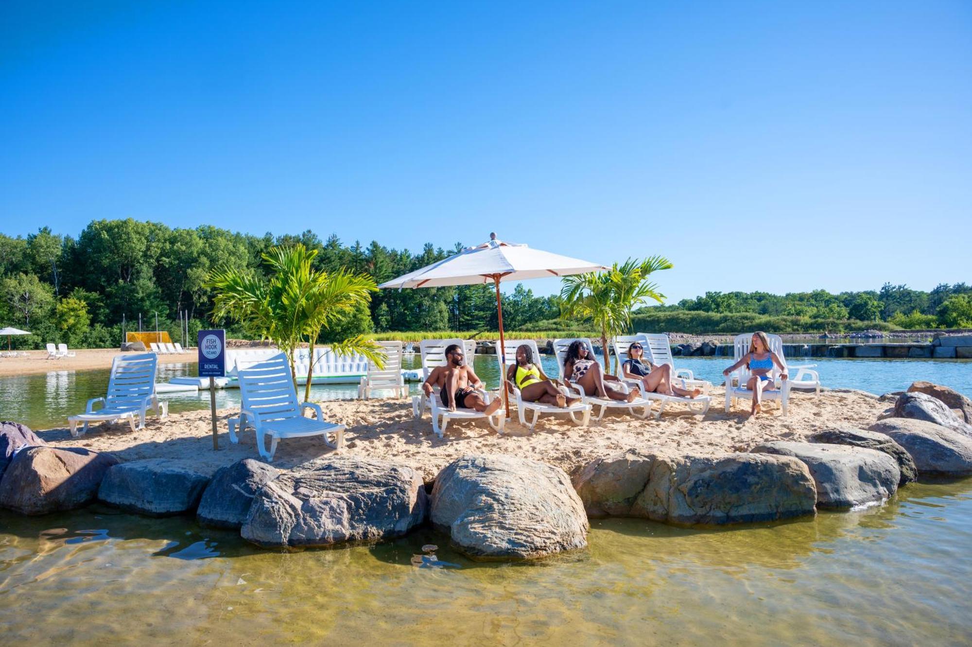 Natura Treescape Resort Уисконсин Делс Екстериор снимка